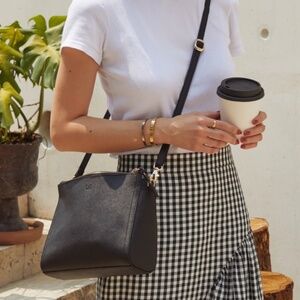 Lo & Sons The Pearl Crossbody Black Saffiano Leather with Gold Hardware